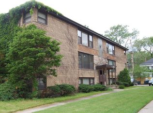 9942 S Walden Pkwy, Chicago, IL 60643
