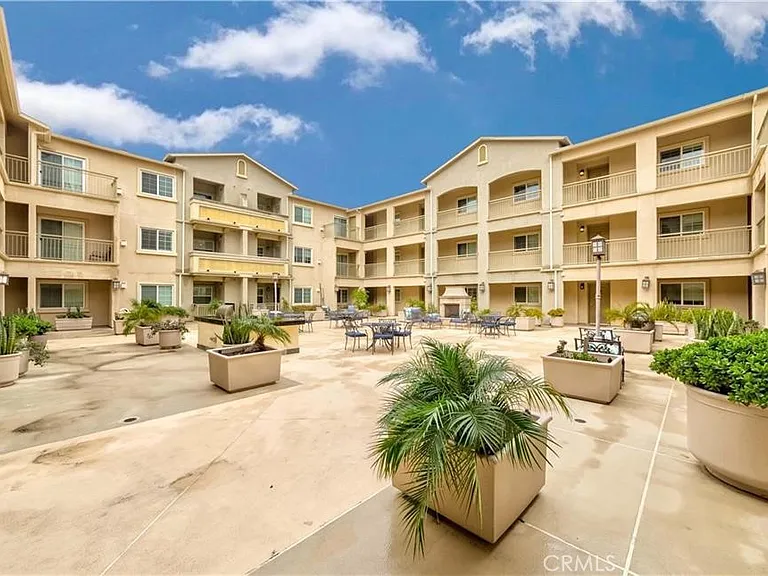 1437 Lomita Blvd #318 — Photo 2