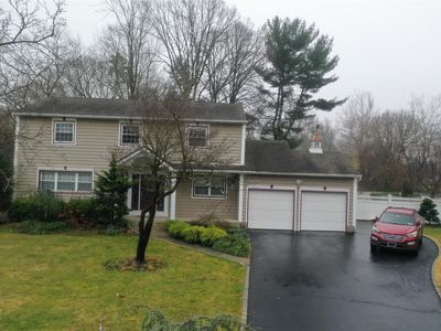 18 Burgundy Ln, Nesconset, NY, 11767