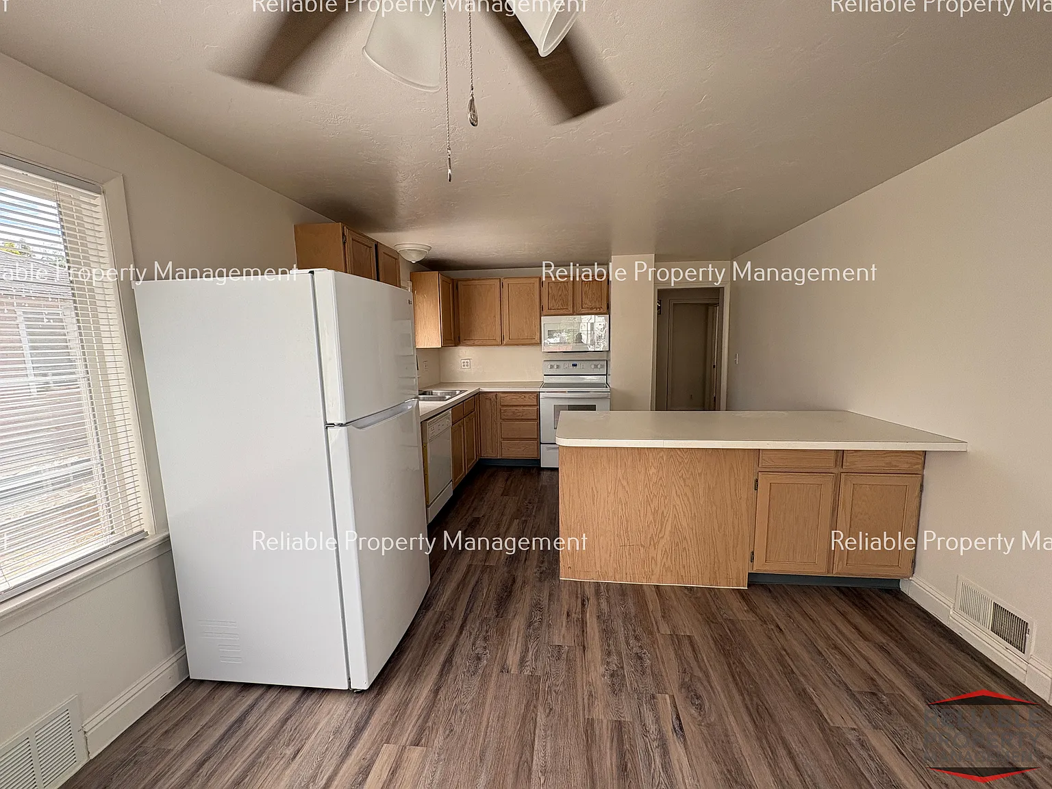 4 bed, 1878 sqft, $1,895 — Photo 4