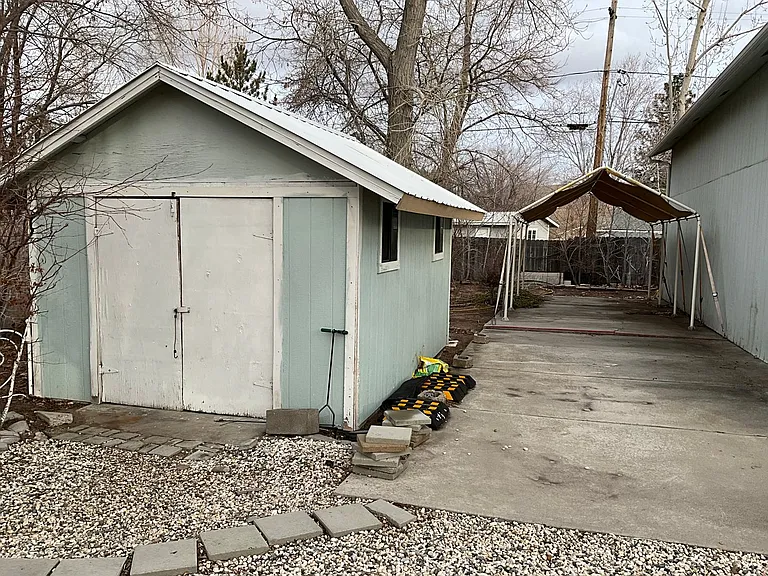 2109 Kansas St — Photo 12