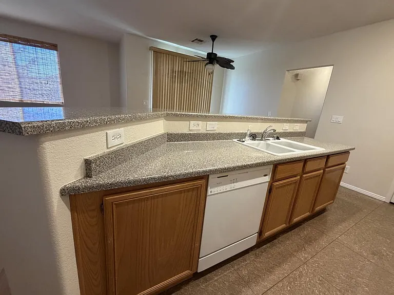6250 W Arby Ave #121 — Photo 8