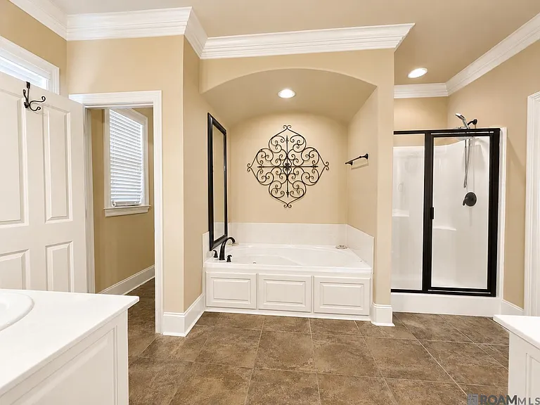 9430 Magnolia Crossing Dr — Photo 18