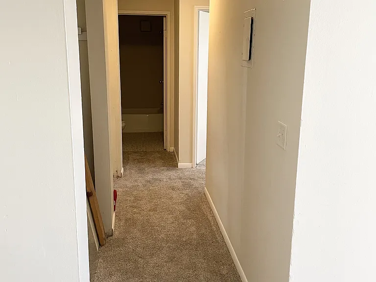 Sullivan Lake Apartments — Photo 7