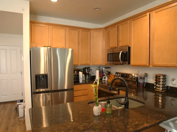 3753 N Prairie Grass Dr, Lehi, UT 84043