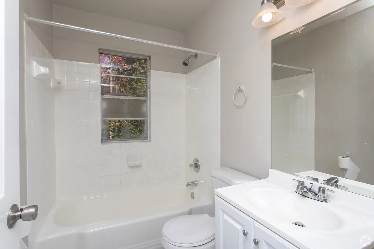 Building Photo - Cove at Ridgewood