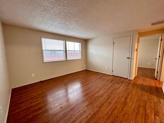 3rd image of 7309 Bradburn Blvd APT C