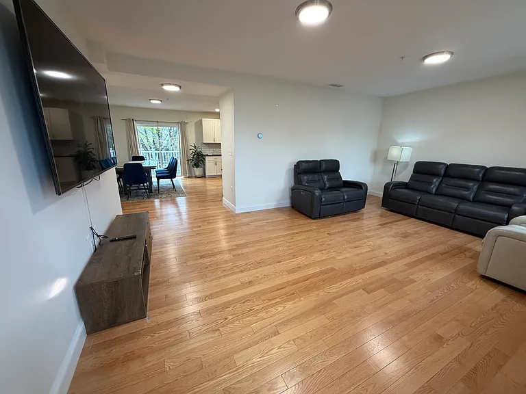 7 Gorham St #42 — Photo 7