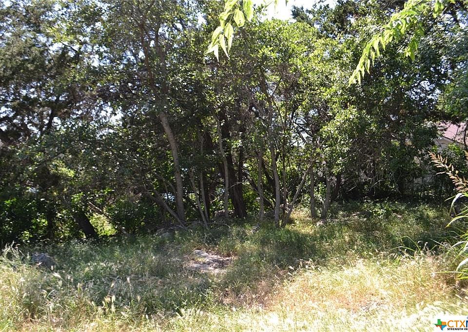 1st image of 33 Vista Dr