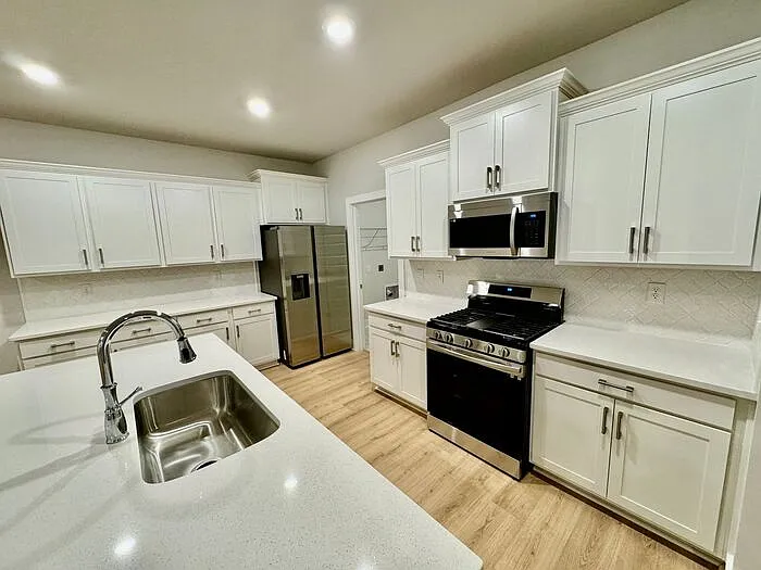 467 Raleigh Elm Dr — Photo 6