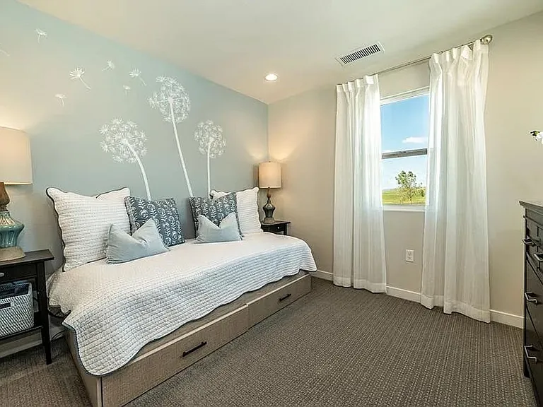 584 McCaffrey Way — Photo 10