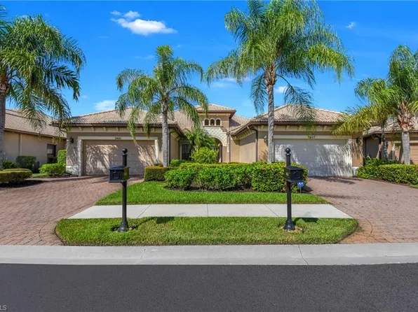 7461 Moorgate Point Way, Naples, FL 34113