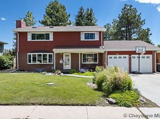 921 Arapaho St, Cheyenne, WY 82009