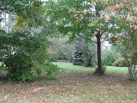 2nd image of Bonnieview Drive
