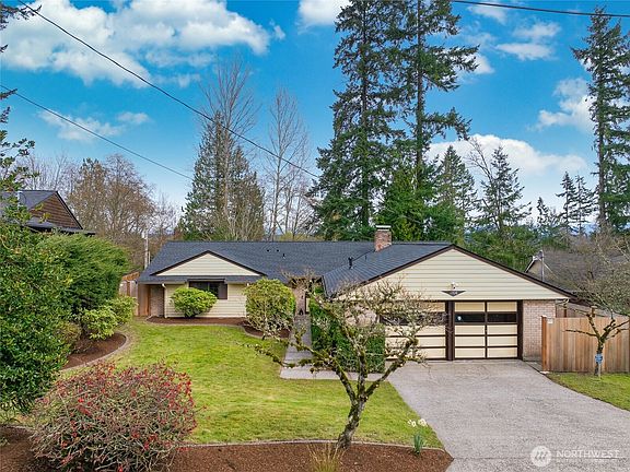 3rd image of 1208 172nd Avenue NE