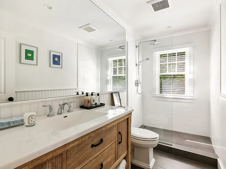 157 Hampton St — Photo 10