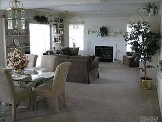 3rd image of 520 Highland Ct