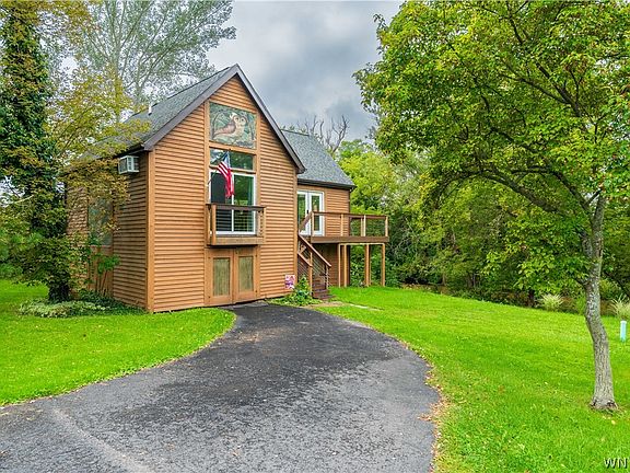 2nd image of 3030 Hopkins Rd