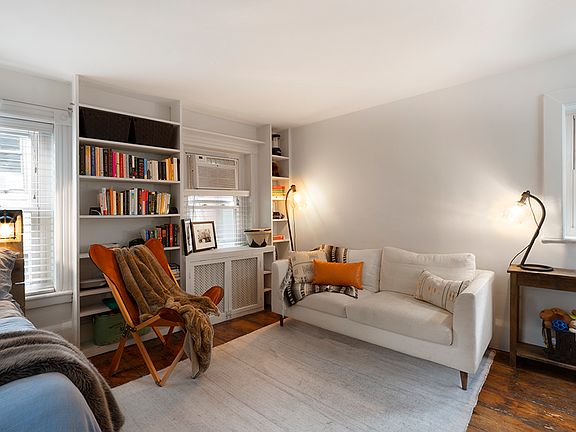 3rd image of 120 Charles St APT 3E