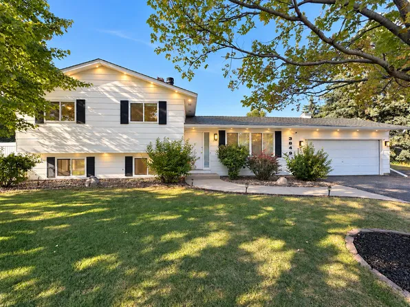 3849 Country Creek Way, Eagan, MN 55122