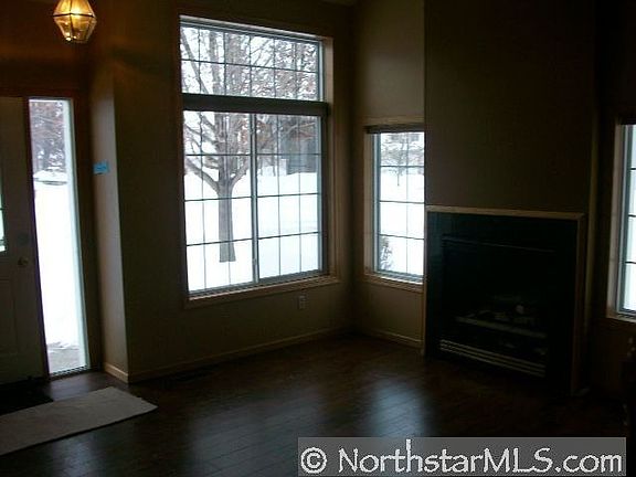 2nd image of 1299 123rd Way NE