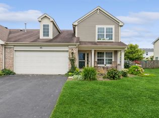 93 Boathouse Rd, Pingree Grove, IL 60140