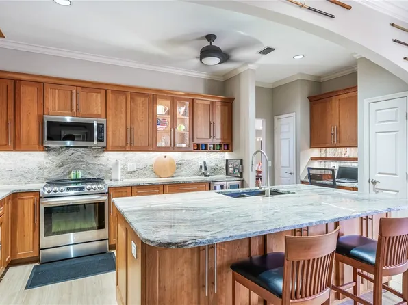 743 Hampton Woods Ln SW, Vero Beach, FL 32962