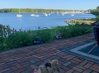 60 Oak Grove St #1, East Greenwich, RI 02818