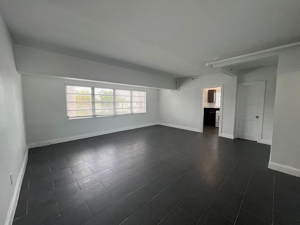 1st image of 8315 Byron Ave #8-8-8315