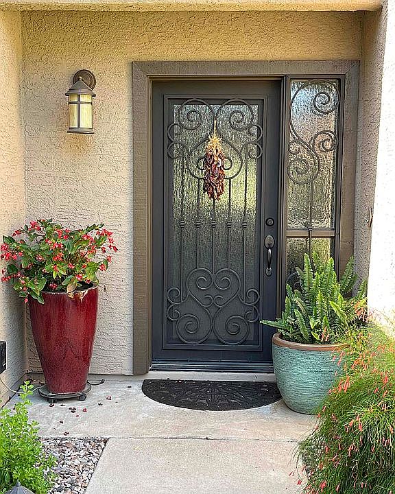 1st image of 4033 E Paradise Dr