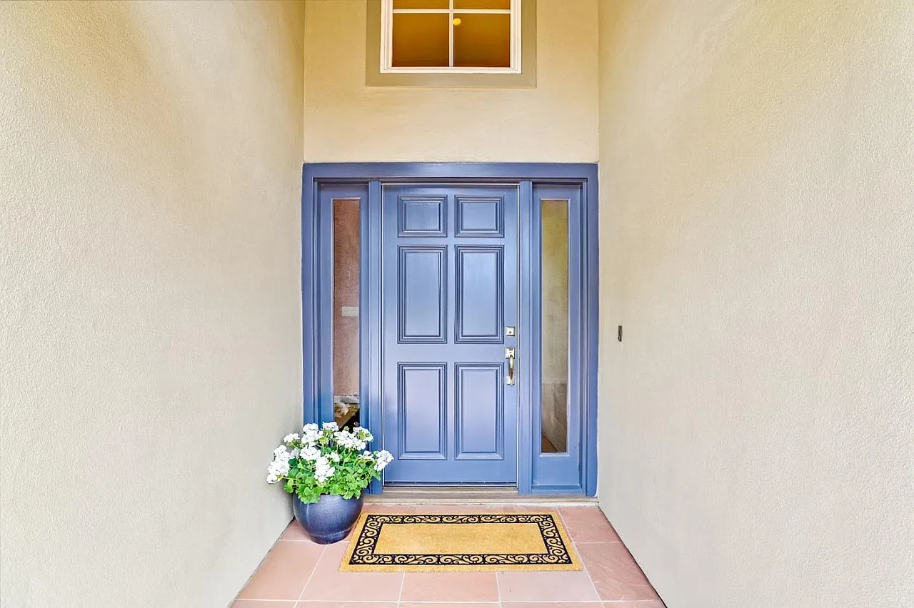 Benvenue Ave, Los Altos — Photo 2