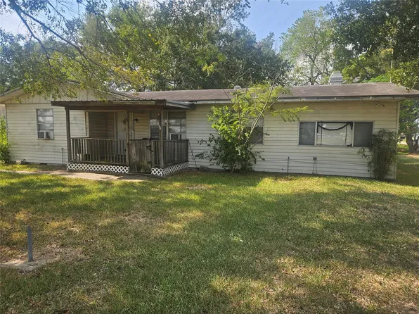 7102 Avenue E, Beasley, TX 77417