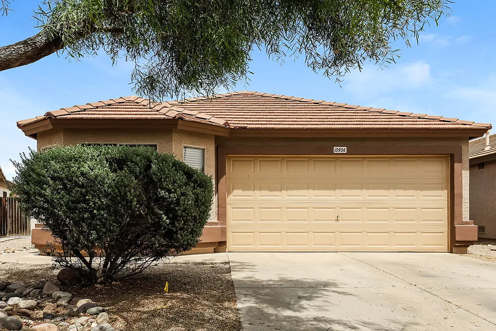 3 bed, 2.0 bath, 1450 sqft, $2,800 — Photo 1