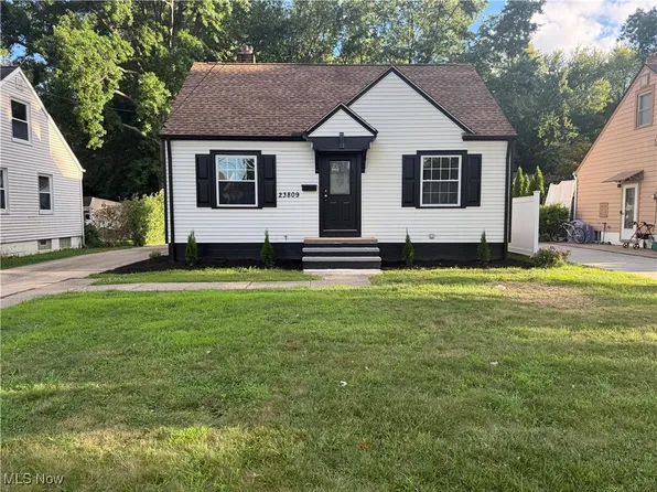 23809 Frank St, North Olmsted, OH 44070
