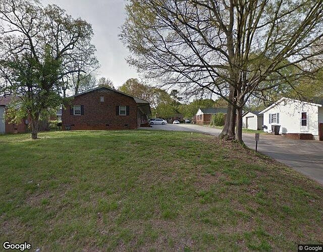 529 East Sharpe is an end unit in this four-plex