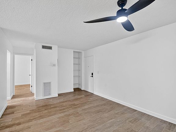 3rd image of 500 Davis Road #37