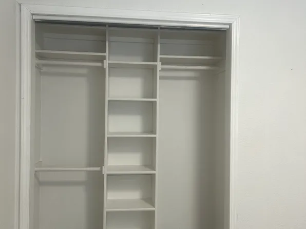 1408 Nichols St #A, Anchorage, AK 99508