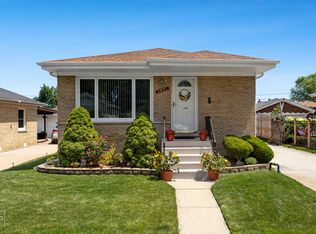 3891 Scott St, Schiller Park, IL