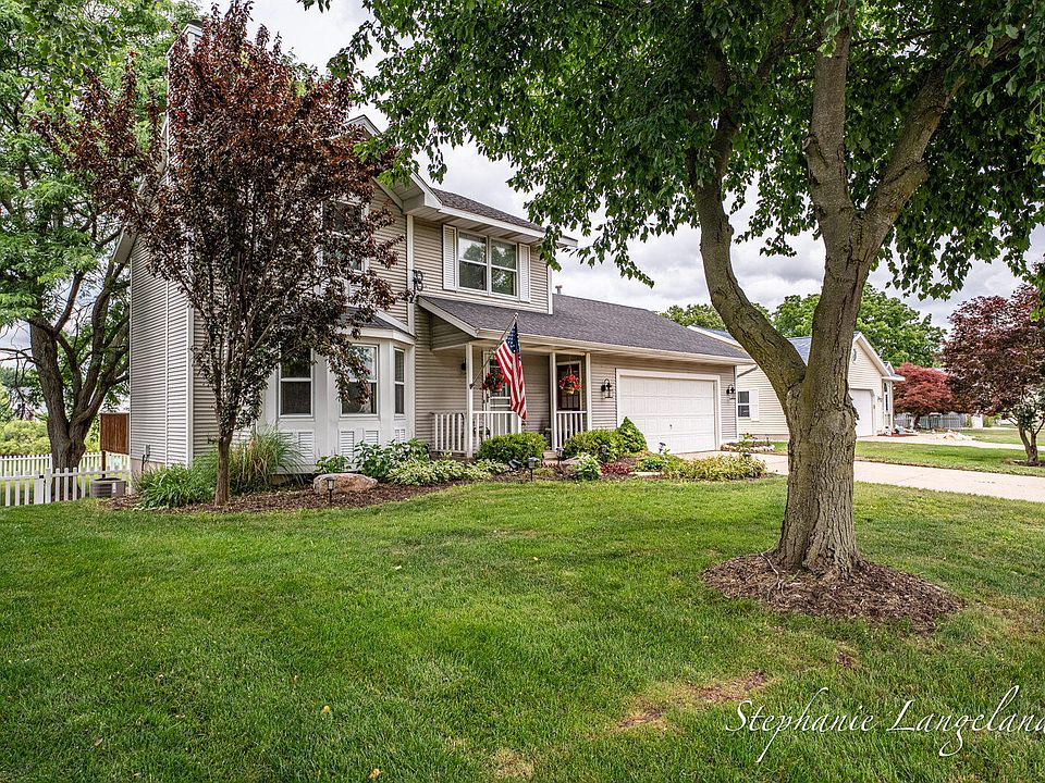 1st image of 1511 Springbrook Dr