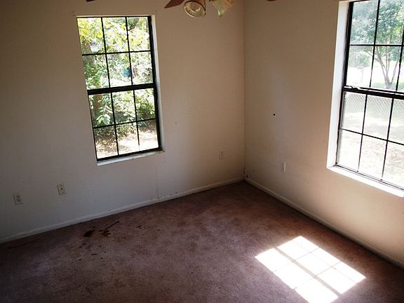 3rd image of 668 Westwood Dr