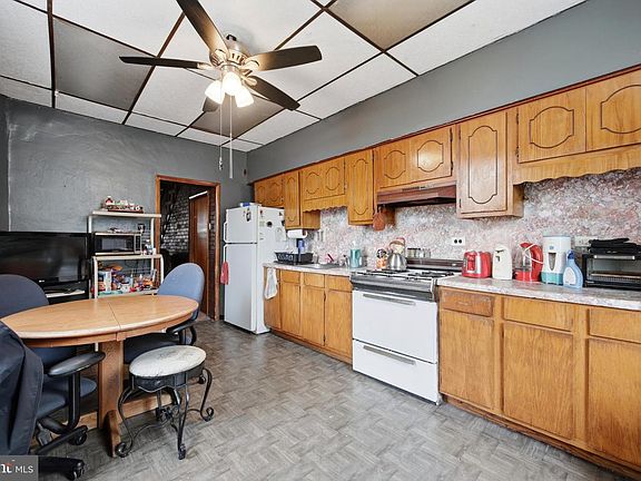 5th image of 3519 Mercer St