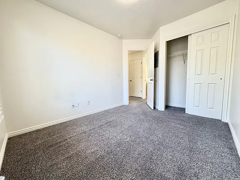 1553 W Vivante Way — Photo 17