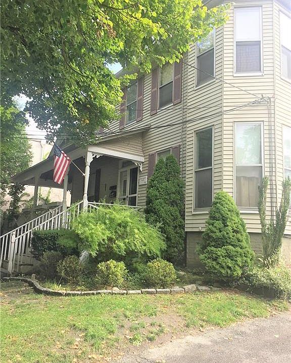 1st image of 118 Franklin St #2