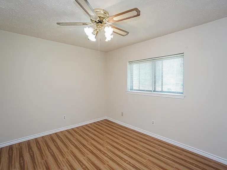 2722 Amaranth Dr — Photo 33