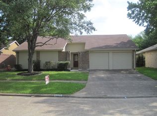 6822 Harpers Dr, Richmond, TX 77469