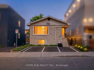 313 Savard Ave, Ottawa, ON K1L 7S1