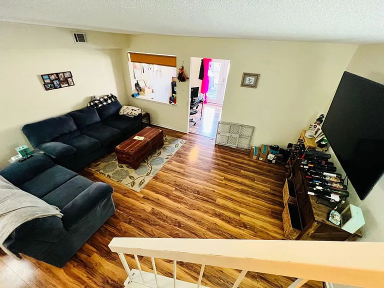 733 Tilden Pl — Photo 10