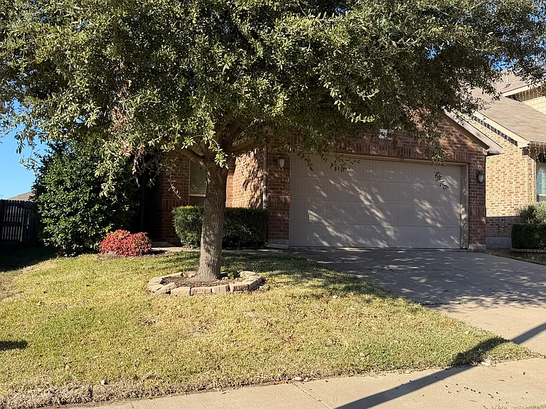 5237 Austin Ridge Dr — Photo 2