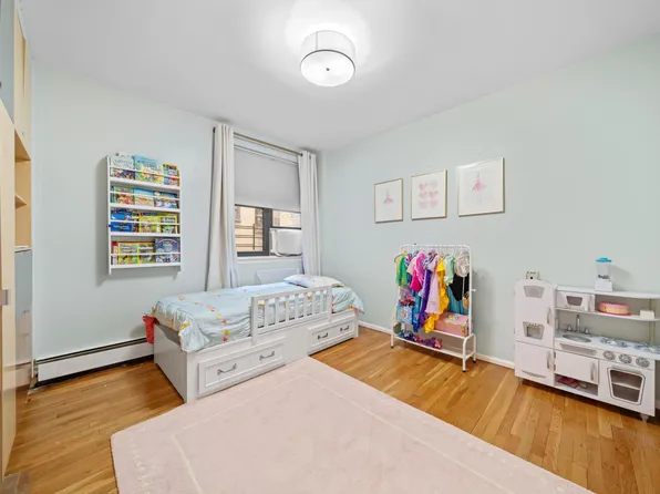 315 West 99th Street image 11 of 19