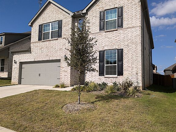 2nd image of 1528 Echo Bluff Dr